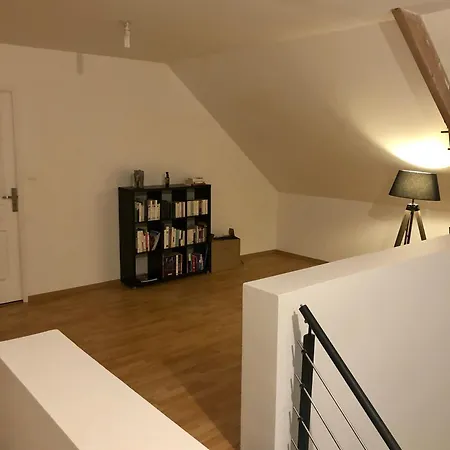 Séjour chez l'habitant étage Privatif Dans Grande Maison *