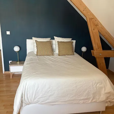 Séjour chez l'habitant étage Privatif Dans Grande Maison