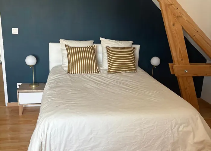 Проживание в семье Etage Privatif Dans Grande Maison